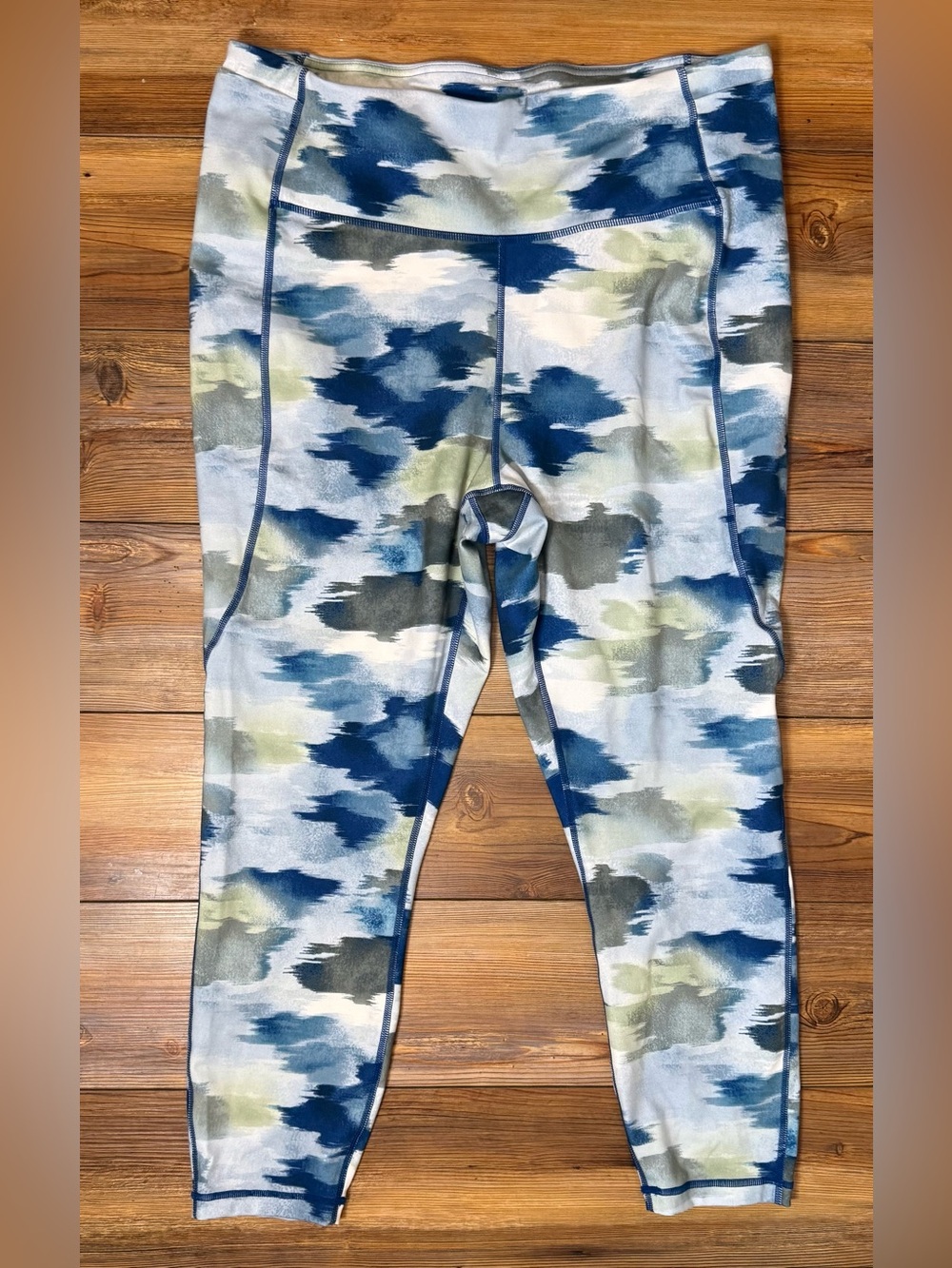 Reebok Abstract Print Cropped Leggings Women’s XXL Blue Green Activewear